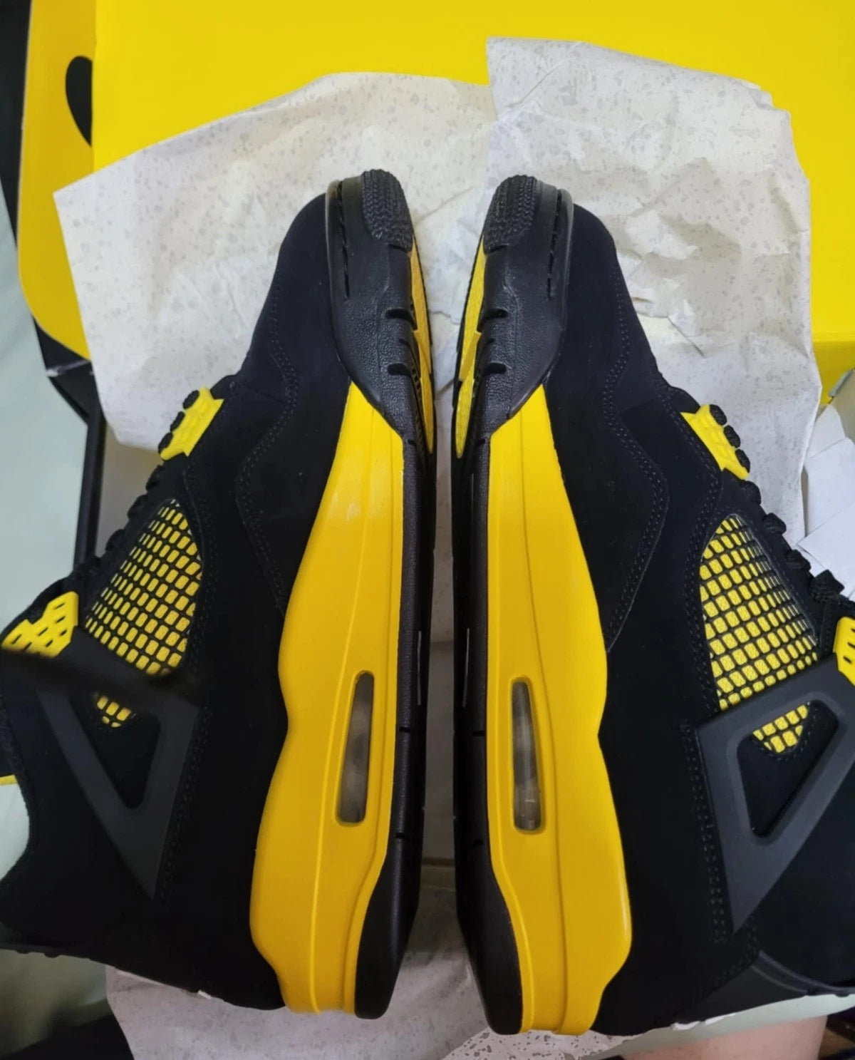 Jordan 4 DH6927-017 Men's Retro Sneakers